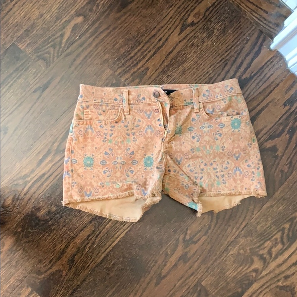 Detailed jean shorts